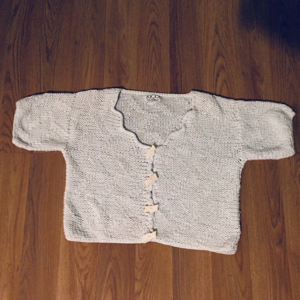 Lightweight sweater top - Picture 3 of 5